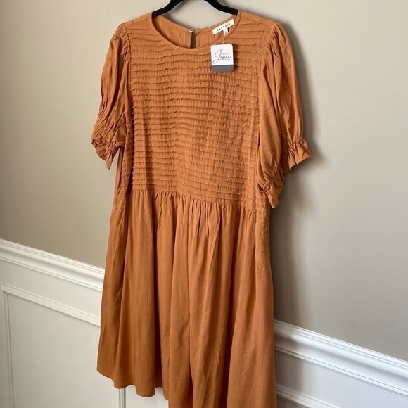 NWT Mustard Dress with Pockets, Size Large - Picture 5 of 13